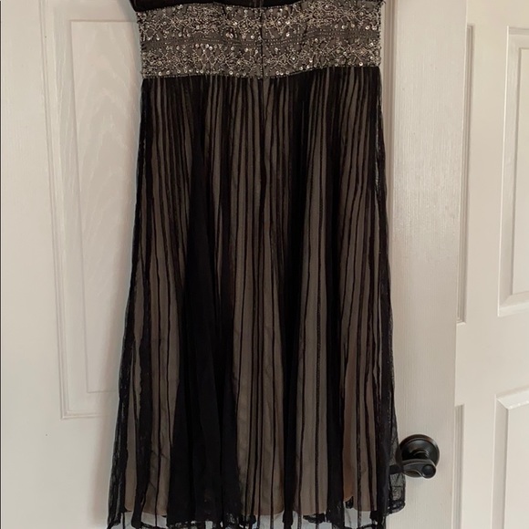 Black cocktail dress - Picture 6 of 6